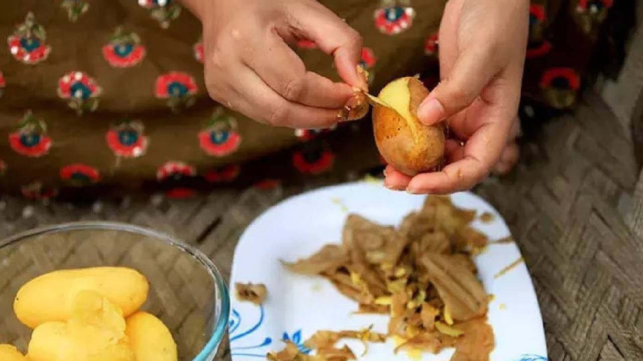 Kağıt Gibi Soyulan Haşlanmış Patatesin Sırrı: Daha Önce Duymadığınız Yöntem!