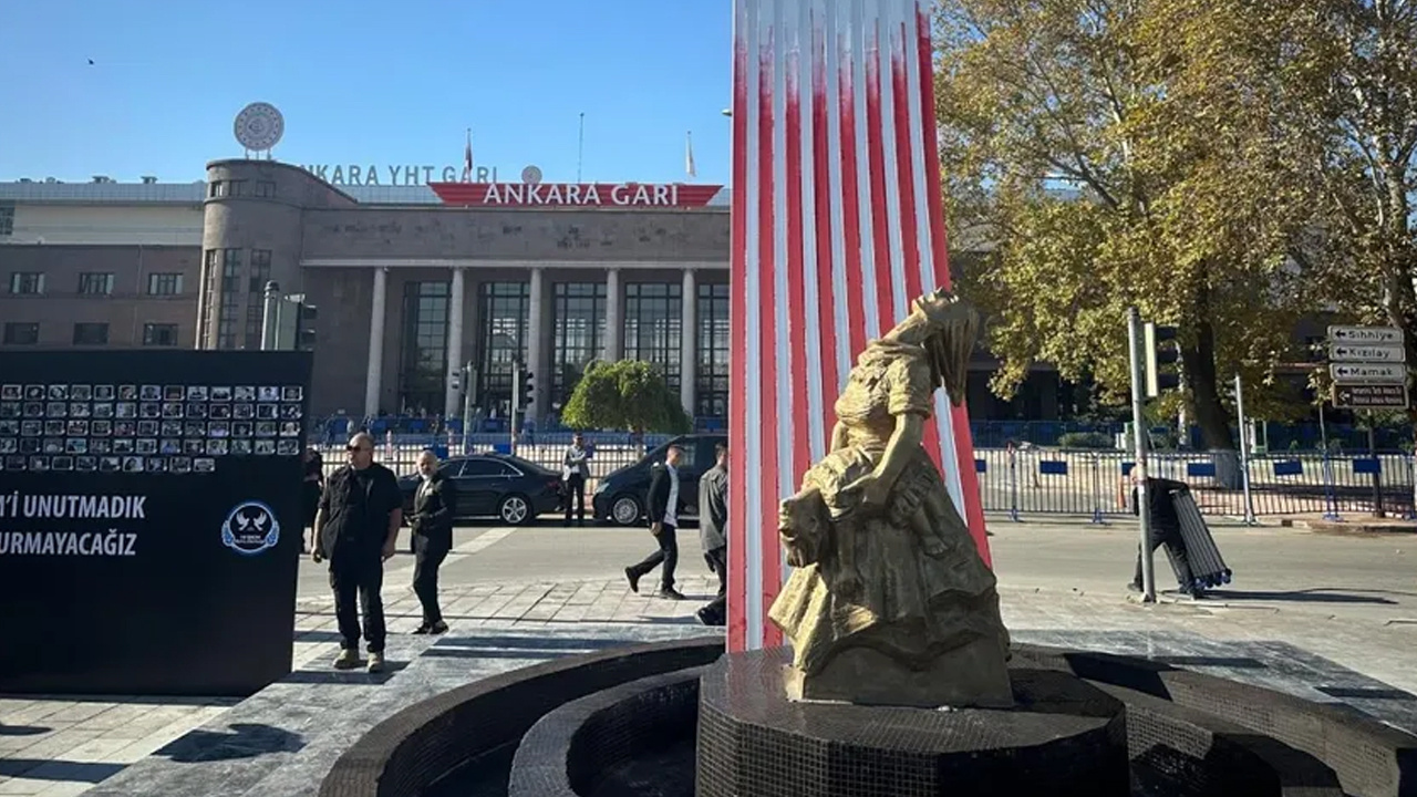 10 Ekim Anıtı Açılışı: Katliamın İzleriyle Dolu Bir Hatıra, Aileler Düzenlediği Boykotla Tepki Gösterdi!