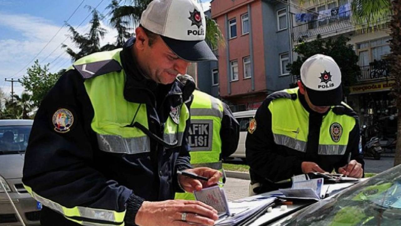 İçişleri Bakanlığı'ndan Önemli Uyarı: Bu Araçlar Artık Trafikte Yasadışı!