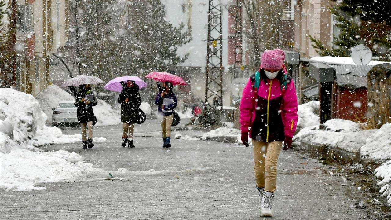 Kara Kış Kapıda: Meteoroloji'den Şiddetli Hava Uyarısı!