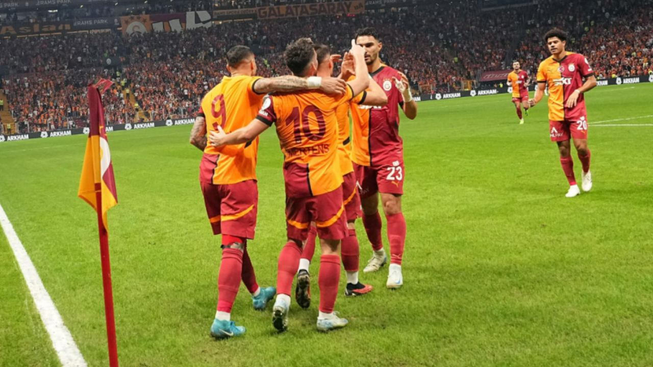 Antalyaspor'un Galatasaray'a Karşı Zorlu Mücadelesi: Canlı Anlatım 0-1